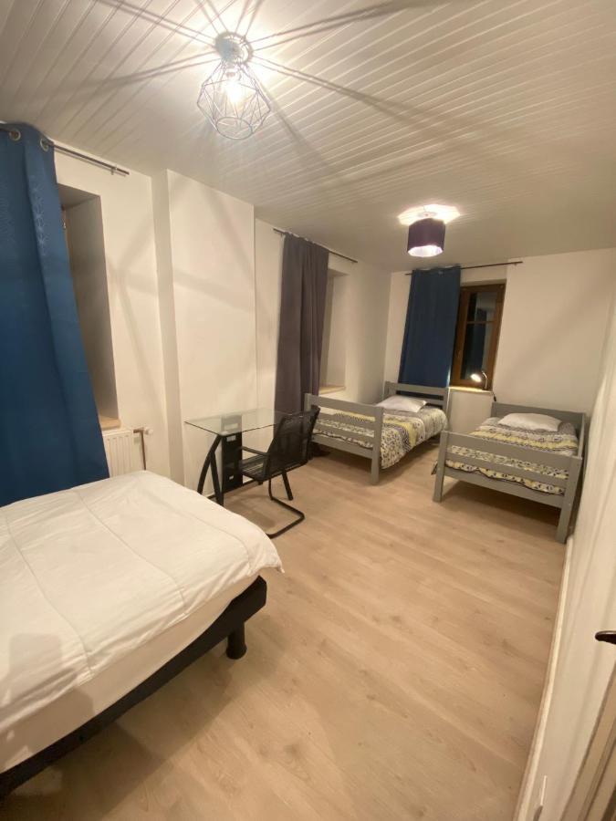 Appartement   Chez Falco   vue sur le château Schirmeck Extérieur photo